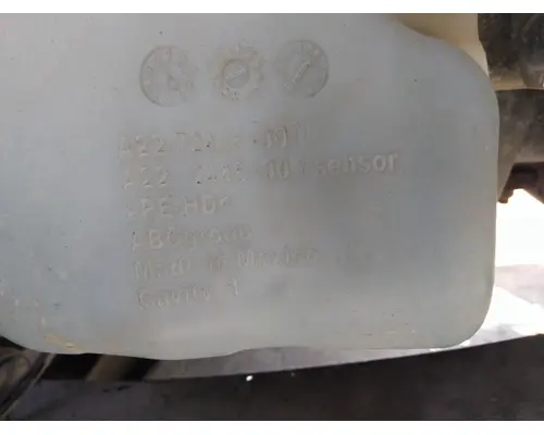 FREIGHTLINER M2 106 WINDSHIELD WASHER RESERVOIR