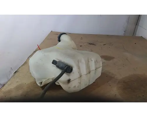 FREIGHTLINER M2 106 WINDSHIELD WASHER RESERVOIR