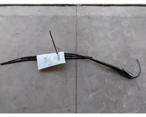 FREIGHTLINER M2 106 WINDSHIELD WIPER ARM