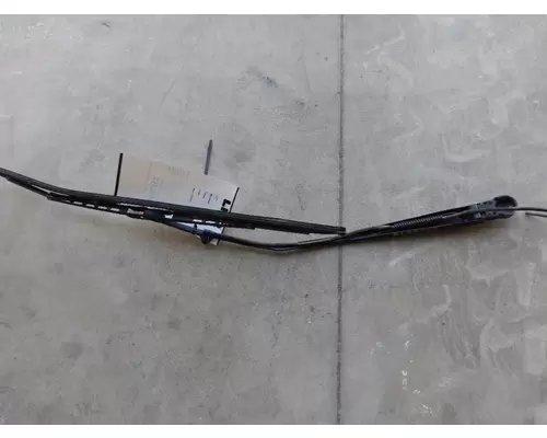 FREIGHTLINER M2 106 WINDSHIELD WIPER ARM