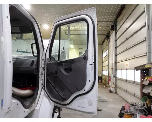 FREIGHTLINER M2 112 2002-2014 DOOR ASSEMBLY, FRONT