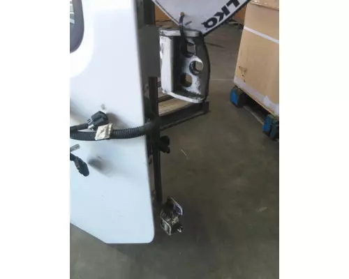 FREIGHTLINER M2 112 2002-2014 DOOR ASSEMBLY, FRONT