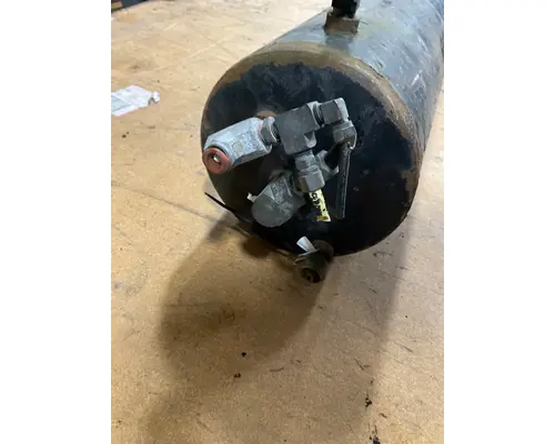 FREIGHTLINER M2 112 BUISNESS Air Tank