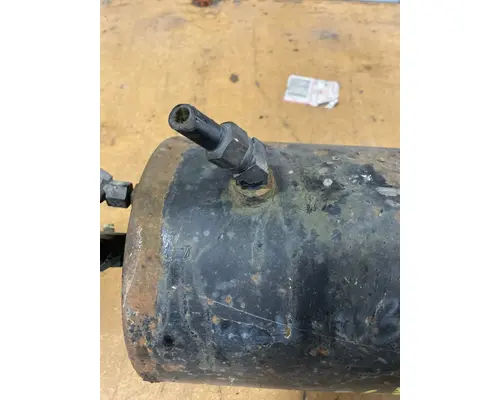 FREIGHTLINER M2 112 BUISNESS Air Tank