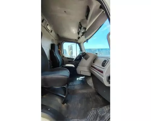 FREIGHTLINER M2 112 Medium Duty Cab Assembly