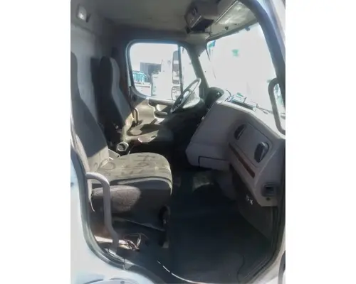 FREIGHTLINER M2 112 Medium Duty Cab Assembly