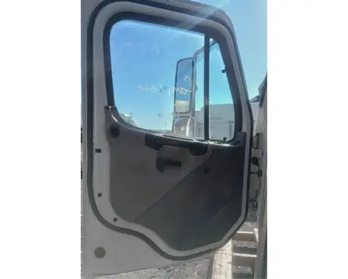 FREIGHTLINER M2 112 Medium Duty Cab Assembly