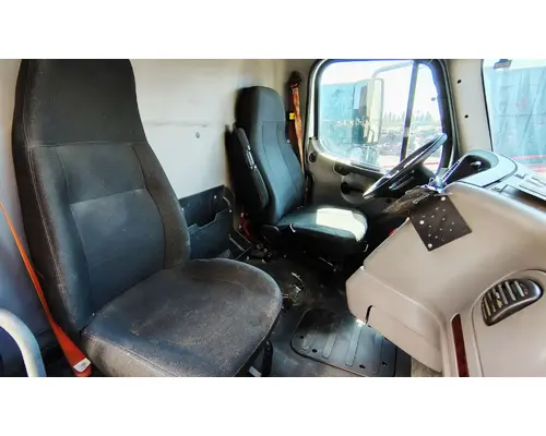 FREIGHTLINER M2 112 Medium Duty Cab Assembly