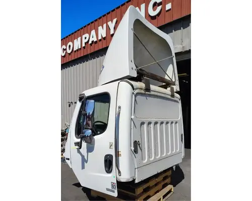 FREIGHTLINER M2 112 Medium Duty Cab Assembly