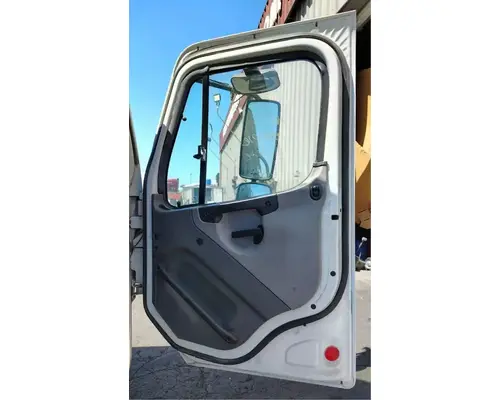 FREIGHTLINER M2 112 Medium Duty Cab Assembly