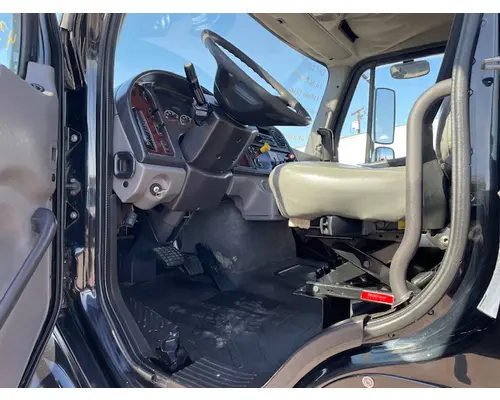 FREIGHTLINER M2 112 Medium Duty Vehicle For Sale