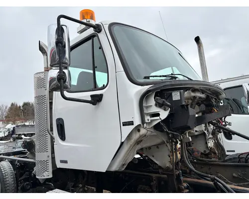 FREIGHTLINER M2 112V Cab