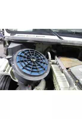 FREIGHTLINER M2 112 AIR CLEANER