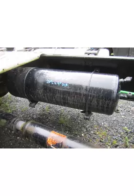 FREIGHTLINER M2 112 AIR TANK
