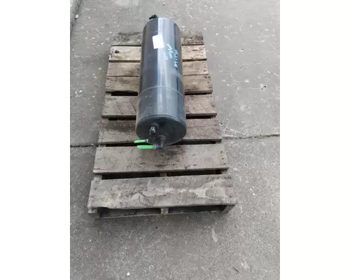 FREIGHTLINER M2 112 AIR TANK
