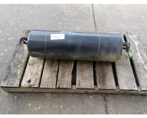 FREIGHTLINER M2 112 AIR TANK
