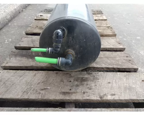 FREIGHTLINER M2 112 AIR TANK