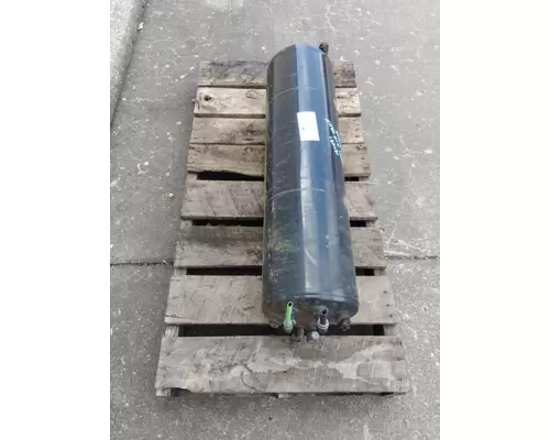 FREIGHTLINER M2 112 AIR TANK