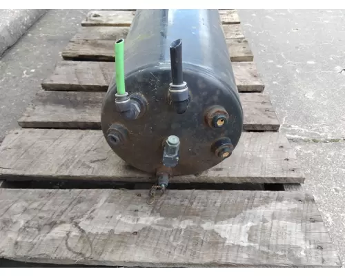 FREIGHTLINER M2 112 AIR TANK