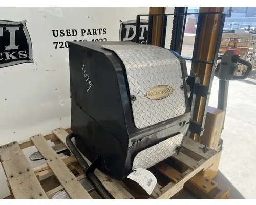 FREIGHTLINER M2 112 Auxillary Power Unit