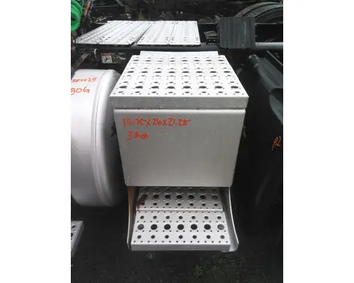 FREIGHTLINER M2 112 BATTERY BOX