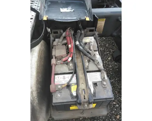 FREIGHTLINER M2 112 BATTERY BOX