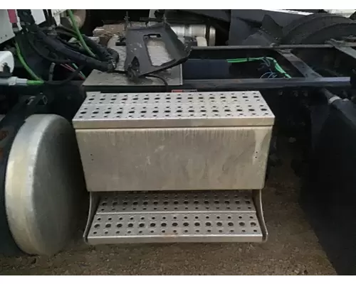 FREIGHTLINER M2 112 BATTERY BOX