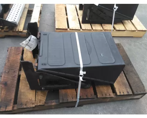 FREIGHTLINER M2 112 BATTERY BOX