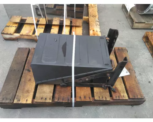 FREIGHTLINER M2 112 BATTERY BOX