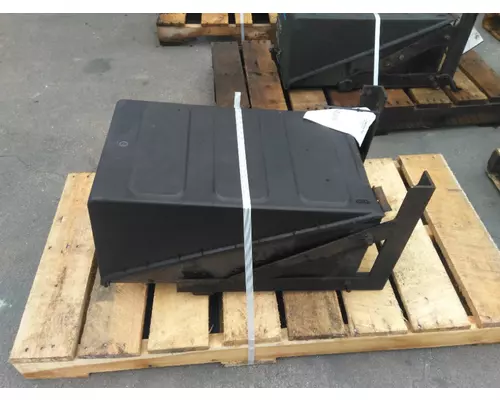 FREIGHTLINER M2 112 BATTERY BOX