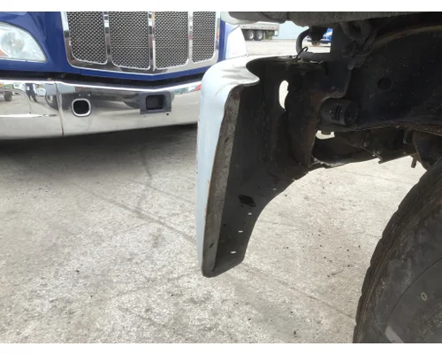 FREIGHTLINER M2 112 BUMPER END