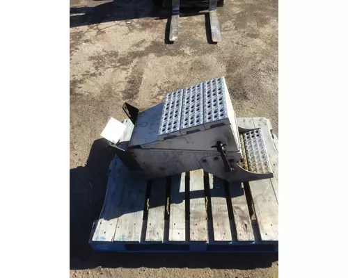 FREIGHTLINER M2-112 Battery Box