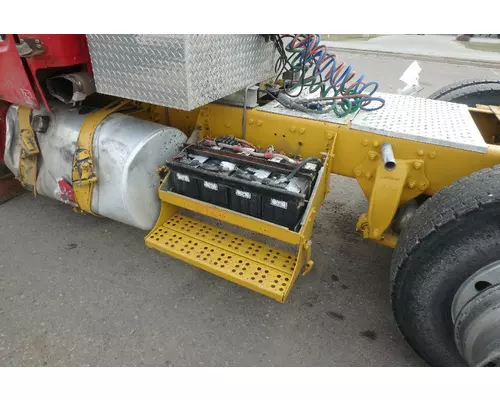 FREIGHTLINER M2 112 Battery Tray