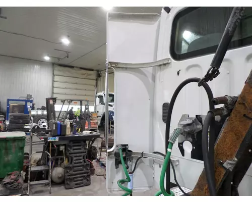 FREIGHTLINER M2 112 CAB EXTENSION