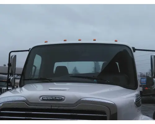 FREIGHTLINER M2 112 CAB