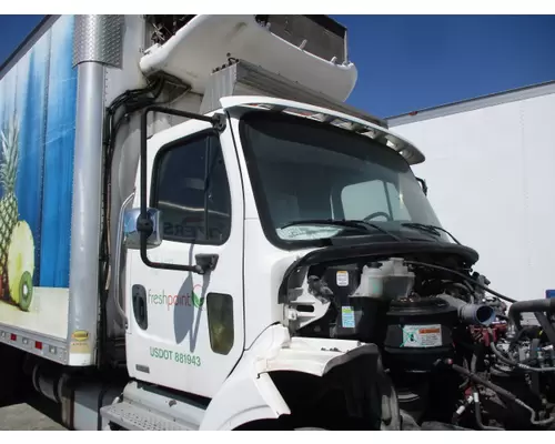FREIGHTLINER M2 112 CAB