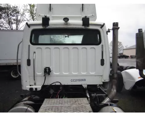 FREIGHTLINER M2 112 CAB