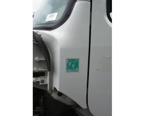 FREIGHTLINER M2 112 COWL