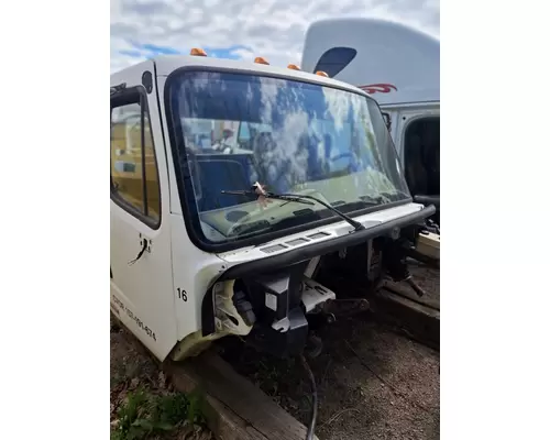 FREIGHTLINER M2 112 Cab Mount