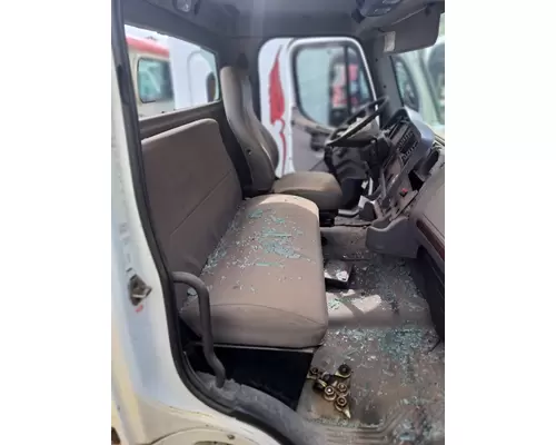 FREIGHTLINER M2 112 Cab Mount