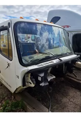 FREIGHTLINER M2 112 Cab or Cab Mount