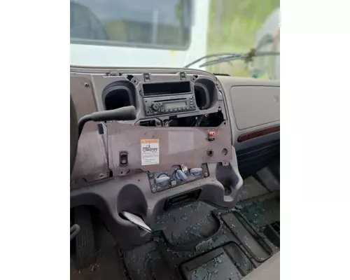 FREIGHTLINER M2 112 Cab or Cab Mount