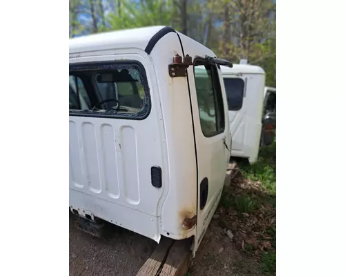 FREIGHTLINER M2 112 Cab