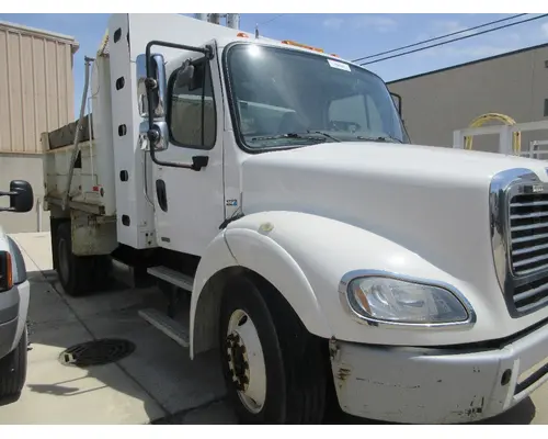 FREIGHTLINER M2-112 Cab