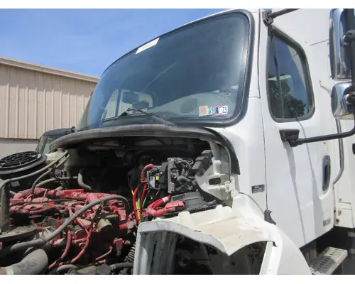 FREIGHTLINER M2-112 Cab