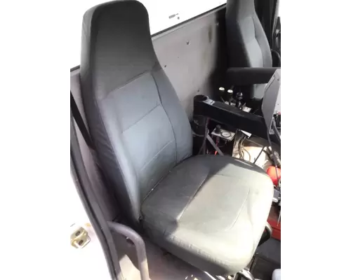 FREIGHTLINER M2-112 Cab