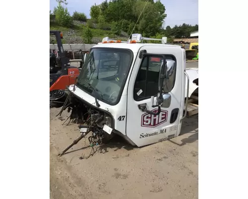 FREIGHTLINER M2-112 Cab
