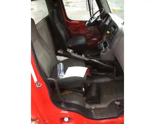 FREIGHTLINER M2-112 Cab