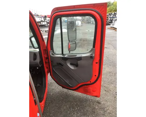 FREIGHTLINER M2-112 Cab
