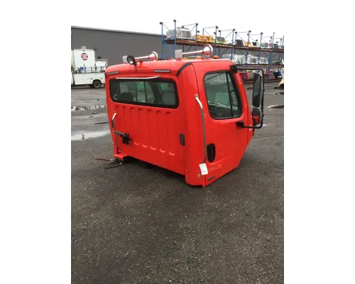FREIGHTLINER M2-112 Cab